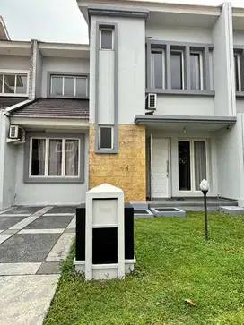 Rumah 2 Lantai Cantik di Cempaka Suvarna Sutera Tangerang 1K90004Y
