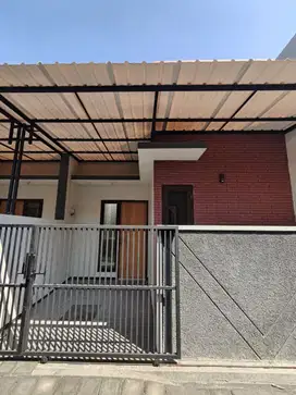 Rumah baru gress daerah karang  empat surat SHM