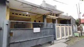 Rumah siap huni di komplek margahayu raya belakang MIM Metro bandung