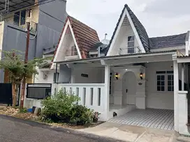 DIJUAL RUMAH MURAH FURNISH BARU RENOVASI BISA SURVEY VICTORIA SENTUL