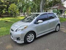 Toyota Yaris E A/T 2012