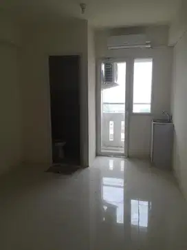 Disewakan murah apartment studio unfurnish digreen pramuka