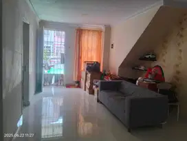 Jual Rugi Town house Taman Paris Lippo Karawaci Utara