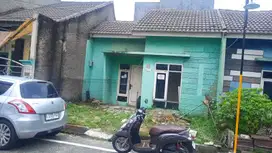 Dijual Rumah Perlu Renovasi di Grand Residen City Setu