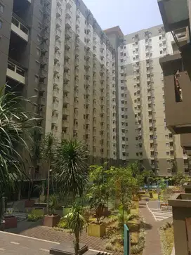 Apartemen Gateway Ahmad Yani Cicadas 2 BR jual BU negotible  furnished