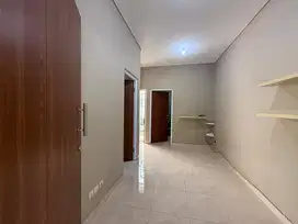 Di sewakan rumah 1 lantai gardens sawangan