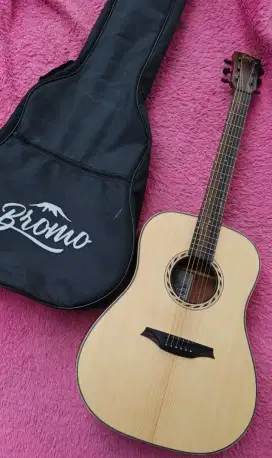 Gitar akustik bromo BAT1 top solid Spruce