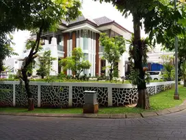Rumah Mewah 2 Lantai Posisi Hook di Cipedak Jakarta Selatan