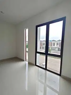 DIJUAL RUKO THE SAVOY 3 LANTAI UNFURNISHED