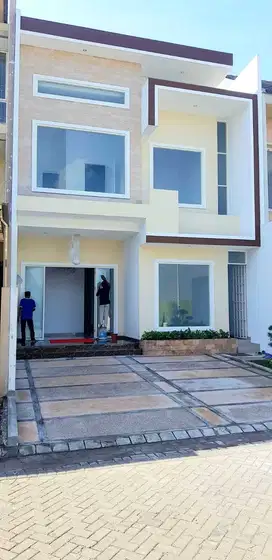 JUAL RUMAH PAKUWON CITY PALM BEACH IMPERIAL SURABAYA