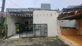 Kontrakan Dijual di Pondok Aren, SHM - Cuan Rp6 Juta/Bulan