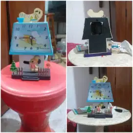 Mainan Jam meja Bandul Snoppy