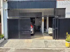 dijual cepat rumah bagus kokoh, jalan 2 mobil Rawamangun, harga murah