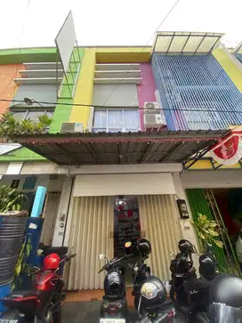 Dijual Cepat Ruko  3Lantai Strategis Di Jl. Pasar Besar Kota Malang
