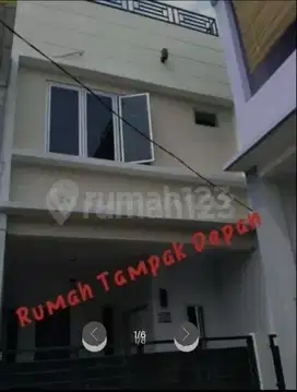 Rumah murah bagus 2.5 lt dlm komplek di Condet