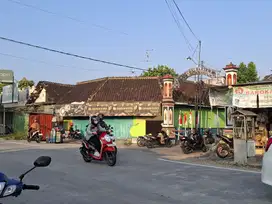 Tempat usaha strategis pinggir jalan raya baki solo