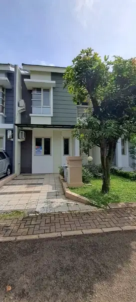 Rumah di flourite gading serpong siap huni harga 1.6 M dekat mall sms
