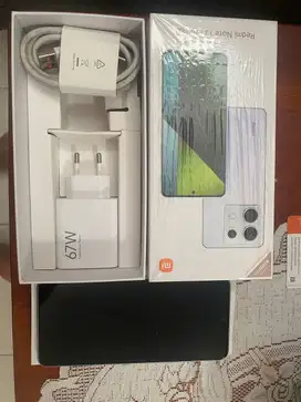 Dijual Xiaomi Redmi Note 13 Pro Plus 12/512 GB – Aurora Purple