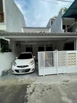 Dijual Cepat Rumah Baru Renov 2 Lantai di Taman Malaka Duren Sawit