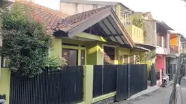 JUAL RUMAH SIAP HUNI DI JATIHANDAP KODYA DKT PADASUKA CICAHEUM BANDUNG