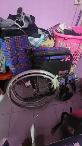 Jual Kursi roda lansia (lipat) nego