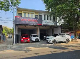 Ruko Showroom Mobil di Jl. P. Drajat