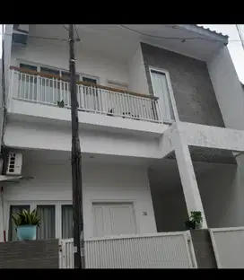 Jual Cepat Rumah Minimalis 2 Lantai di Kayu Putih – Rp2,25M Nego