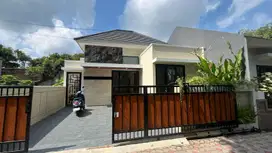 RUMAH SIAP HUNI STRATEGIS DI SLEMAN DEKAT KE MALL SCH