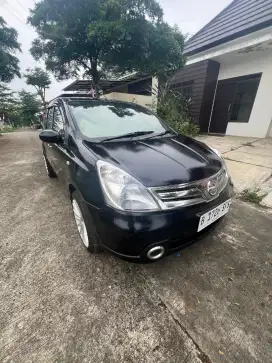 Grand livina Matic 2 baris cash pribadi