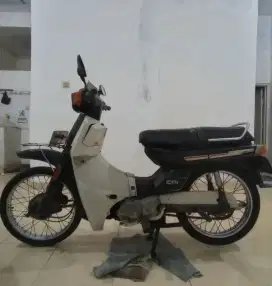 YAMAHA V80 SUPER DELUXE / ROBOT