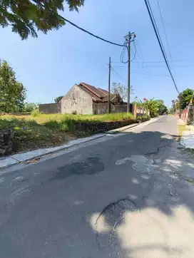 3 jt-an ; Tanah Murah Gito gati Palagan, Mangku Jalan Aspal