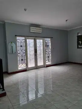Rumah murah 2 lantai siap huni di cluster taman sari harapan indah