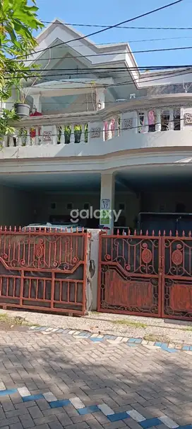 RUMAH 2,5 LANTAI MURAH UNDER MARKET SIAP HUNI DI TENGAH KOTA SIDOARJO