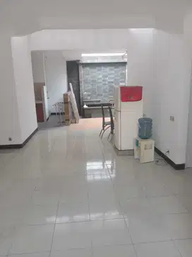 Dijual Rumah Bagus Kompleks Mekarwangi Kota Bandung