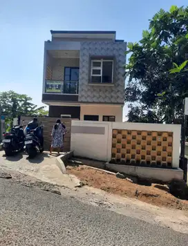 Di jual rumah bagus 2 lantai view kota Bandung Bojong koneng