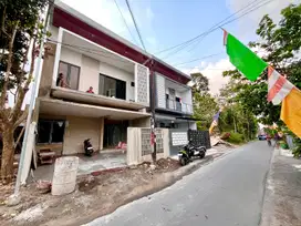 RUMAH 2 LANTAI DI DEKAT TERMINAL CONDONGCATUR, SLEMAN