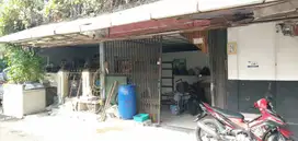 Rumah dan usaha kos kosan di Pasar rebo jakarta timur