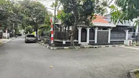 JUAL Rumah Hook Siap Huni Lingkungan Tenang Akses Lebar