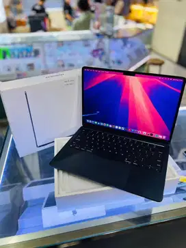 Macbook air m2 16/256 ibox mulus