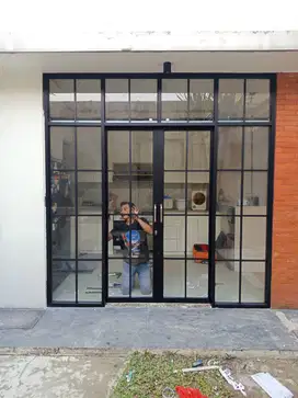Pintu Kaca Aluminium Swing, Sliding, Lipat untuk Kantor – Elegan & Ber