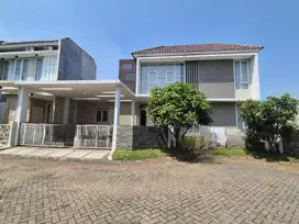Rumah Mewah Modern Minimalis di Perumaham Villa Puncak Tidar VPT