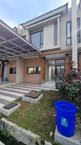 RUMAH ANIGRE PINEWOOD BANJAR WIJAYA RAPIH TERAWAT