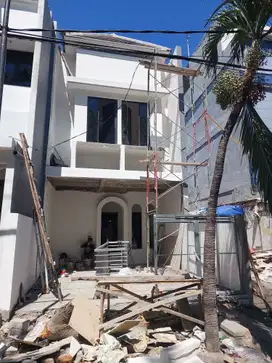 Jual Rumah Baru 2 Lantai *Lokasi Kertomenanggal Surabaya*