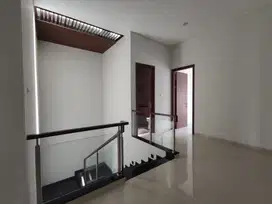 Rumah minimalis modern perumahan Batununggal Bandung