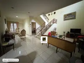 Rumah LT202 Interior Luas LB303 Kota Wisata Cibubur