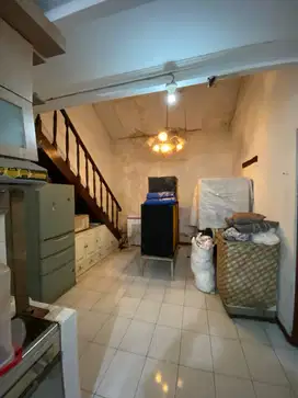Dijual Murah Rumah Hitung Tanah Petemon Barat