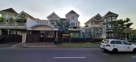 DIJUAL RUMAH MURAH ASET BANK DI BOULEVARD UTAMA KOTA WISATA