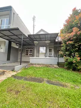 Dijual rumah Taman Crysant Bsd