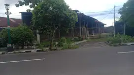 Tanah pekarangan pinggir jalan raya umbulharjo kodya