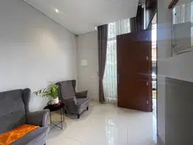 Dijual cepat rumah minimalis 2 lantai siap huni di kota wisata